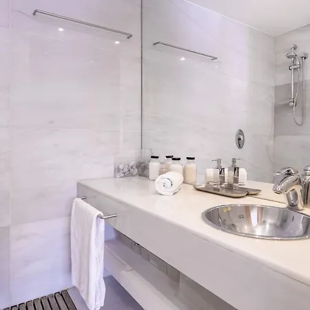 Genteel Guadalvillas