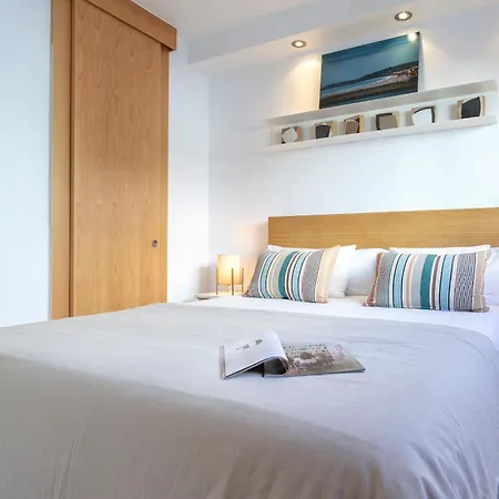 Genteel Guadalvillas *